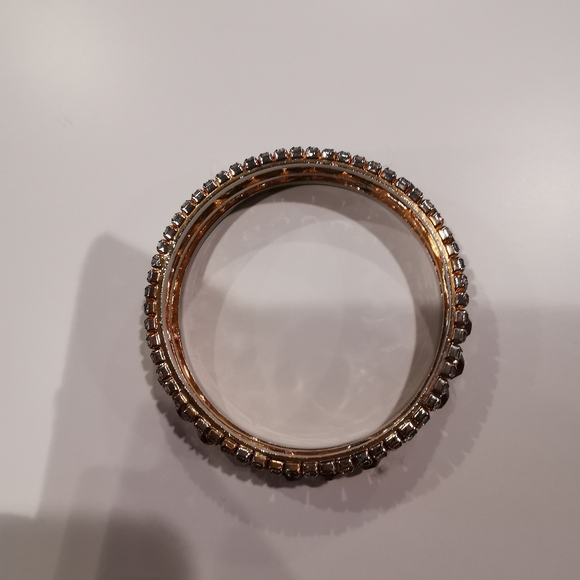 Red and whites stones Bracelet - Picture 2 of 6